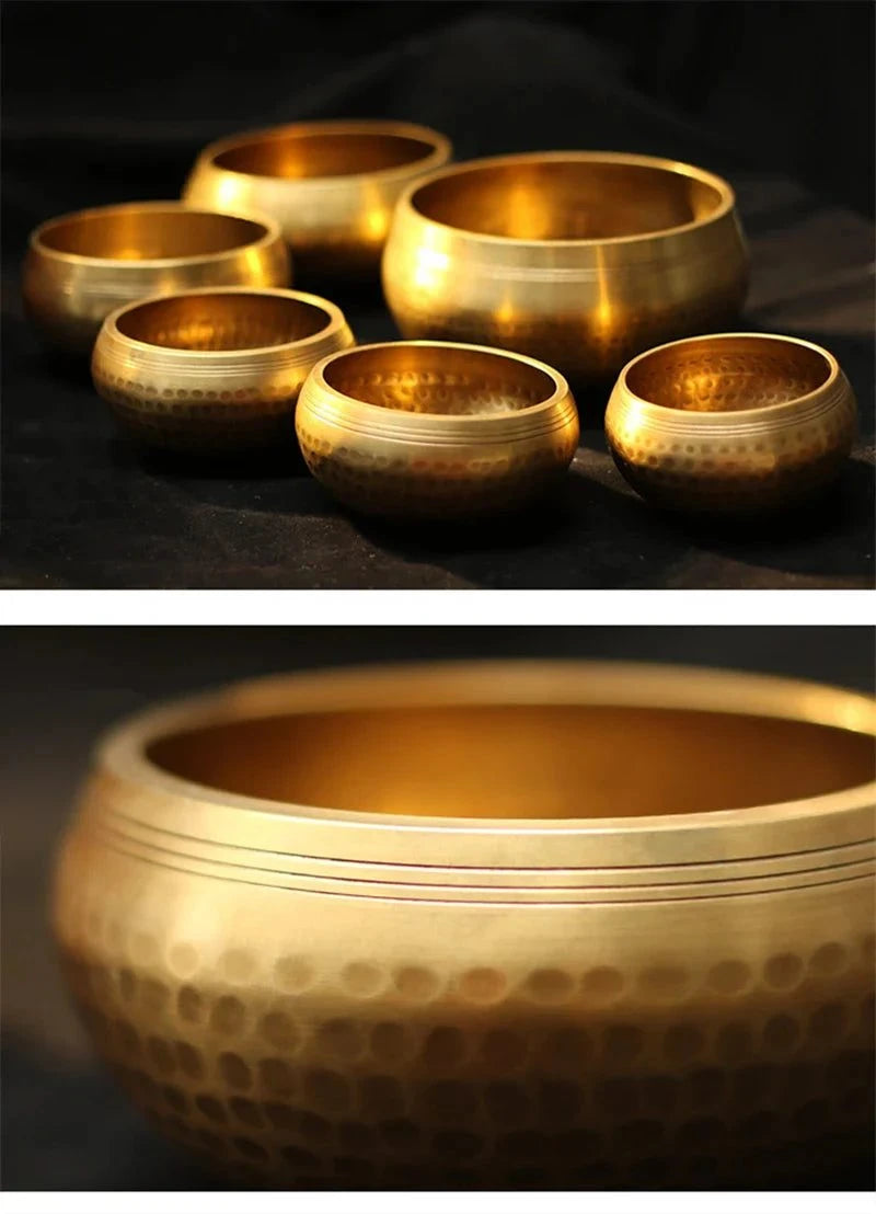 Klangschale "Buddha" - inklusive Schlägel und Kissen - 15cm - Chakra Heaven